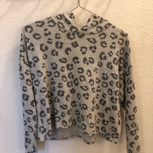 Cheetah hoodie - Picture 2 of 5